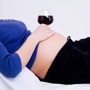 Femmes enceintes: les dangers de l'alcool