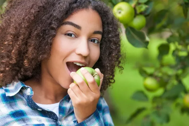 Tieners: fruit eten hangt samen met minder tekenen van depressie Tieners: fruit eten hangt samen met minder tekenen van depressie