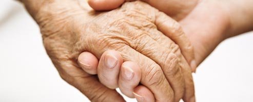Alzheimer: du répit pour les proches?