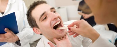 Mauvaise haleine: la faute aux amygdales?