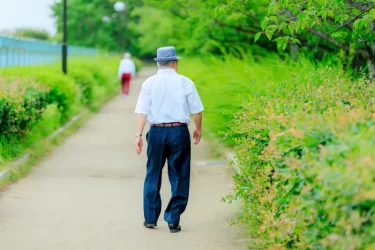 3 keer per week wandelen om lage rugpijn te verminderen?
