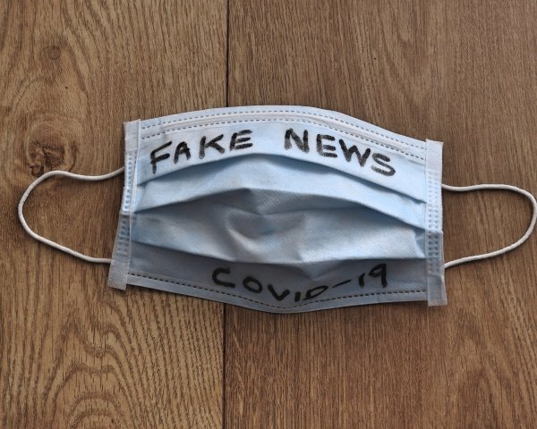 Covid-19: les fake news les plus loufoques