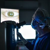 Voor- en nazorg bij oogoperaties