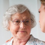 Ne pas minimiser les symptômes de la maladie d’Alzheimer