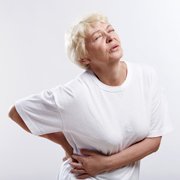 Quels sont les symptômes de l'ostéoporose?